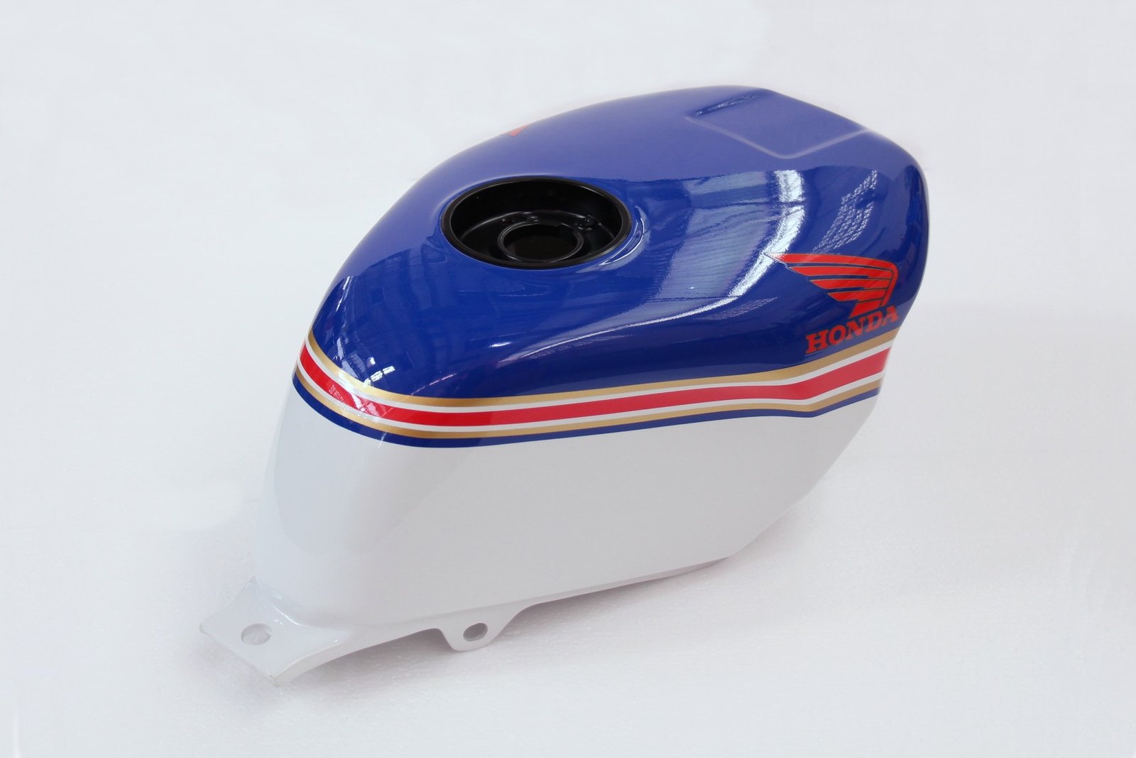 Kit, Bodywork, GRP, stock shape, with GRP tank, NSR250 MC21, Painted Rothmans - Image 9