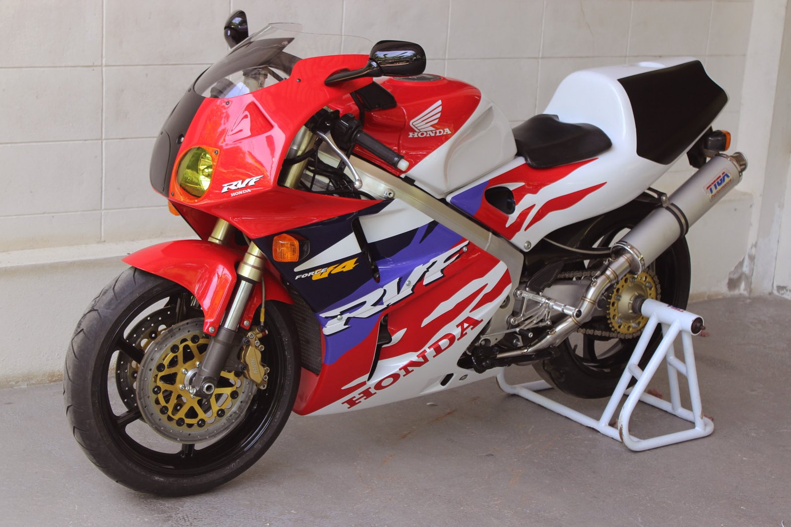 Kit, Endurance, GRP, Complete Bodywork Set with Tank Covers, NC35, Painted (RR) 1994 - Image 11