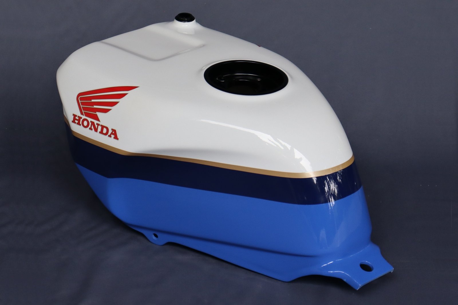 Fuel Tank, GRP, VFR400R NC30, Painted Type1