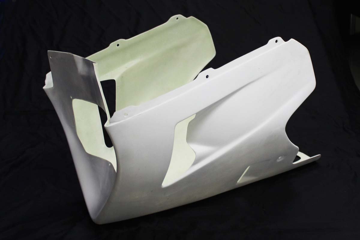 Kit, Complete Bodywork with Front Fender, GRP, Stock Shape, RC30 (Japanese spec) - Image 3
