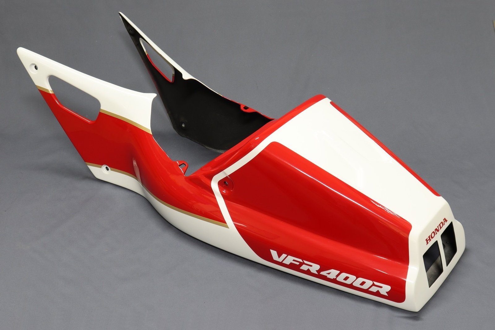 Seat Cowling (GRP), NC30, Single, RC30 Style, Street, Painted Type1 - Image 5