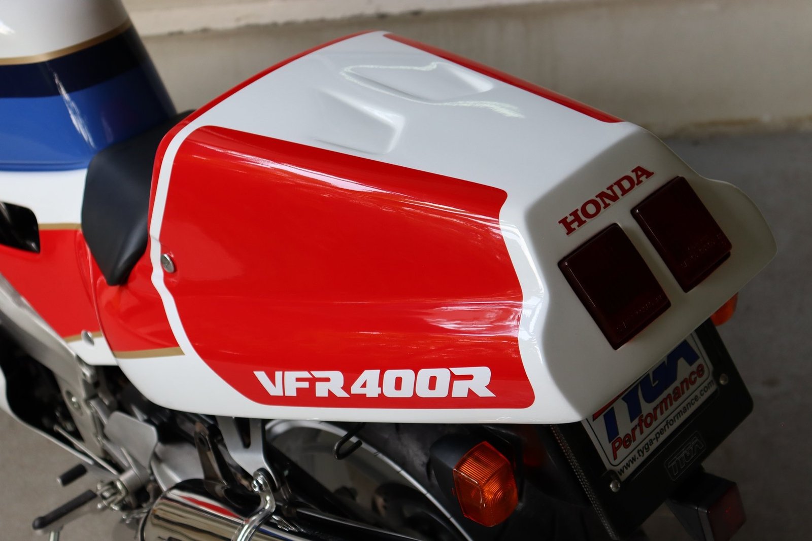 Seat Cowling (GRP), NC30, Single, RC30 Style, Street, Painted Type1 - Image 8