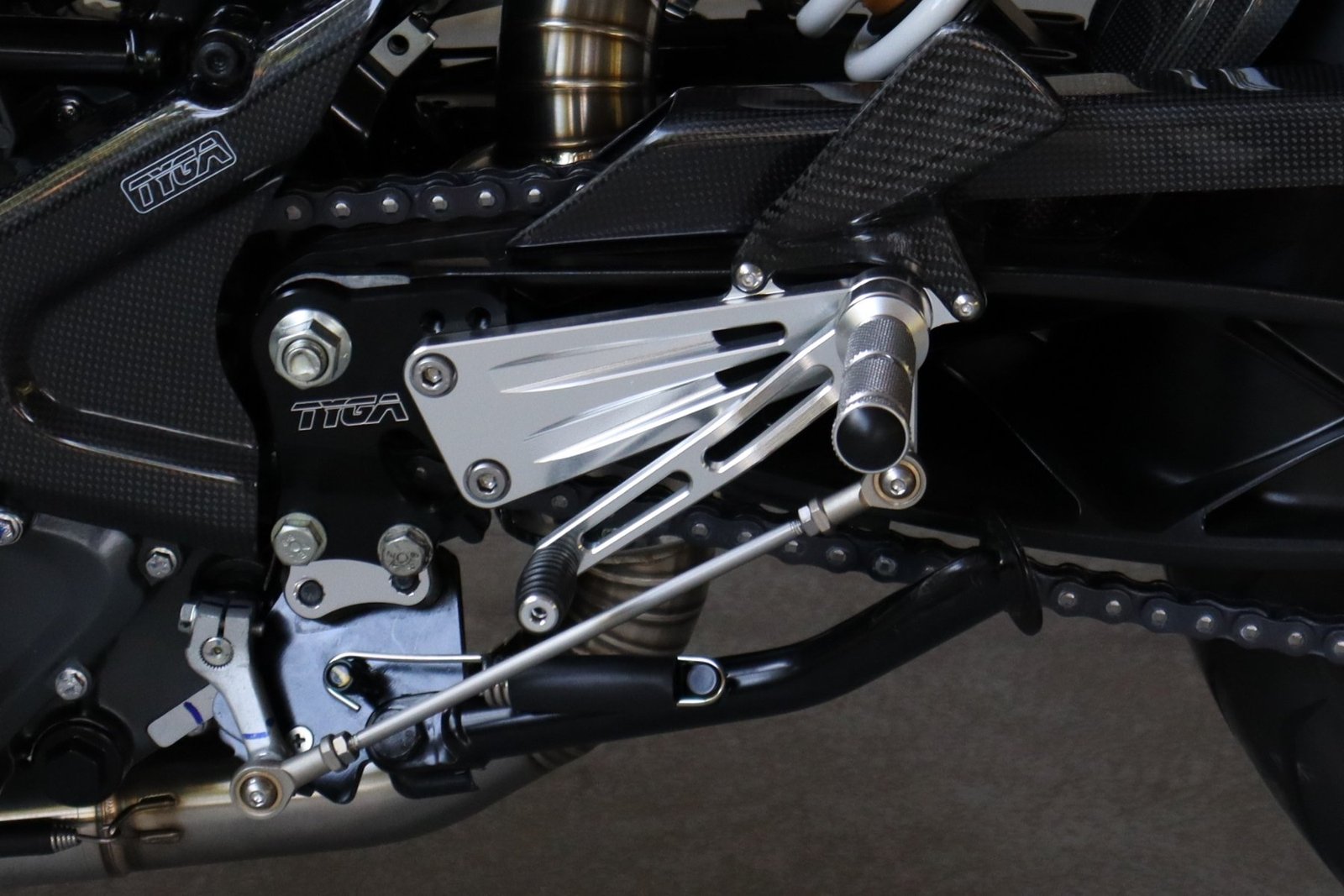 Step Kit (Race Only), (Adjustable), KTM RC390 2022-2023 - Image 8