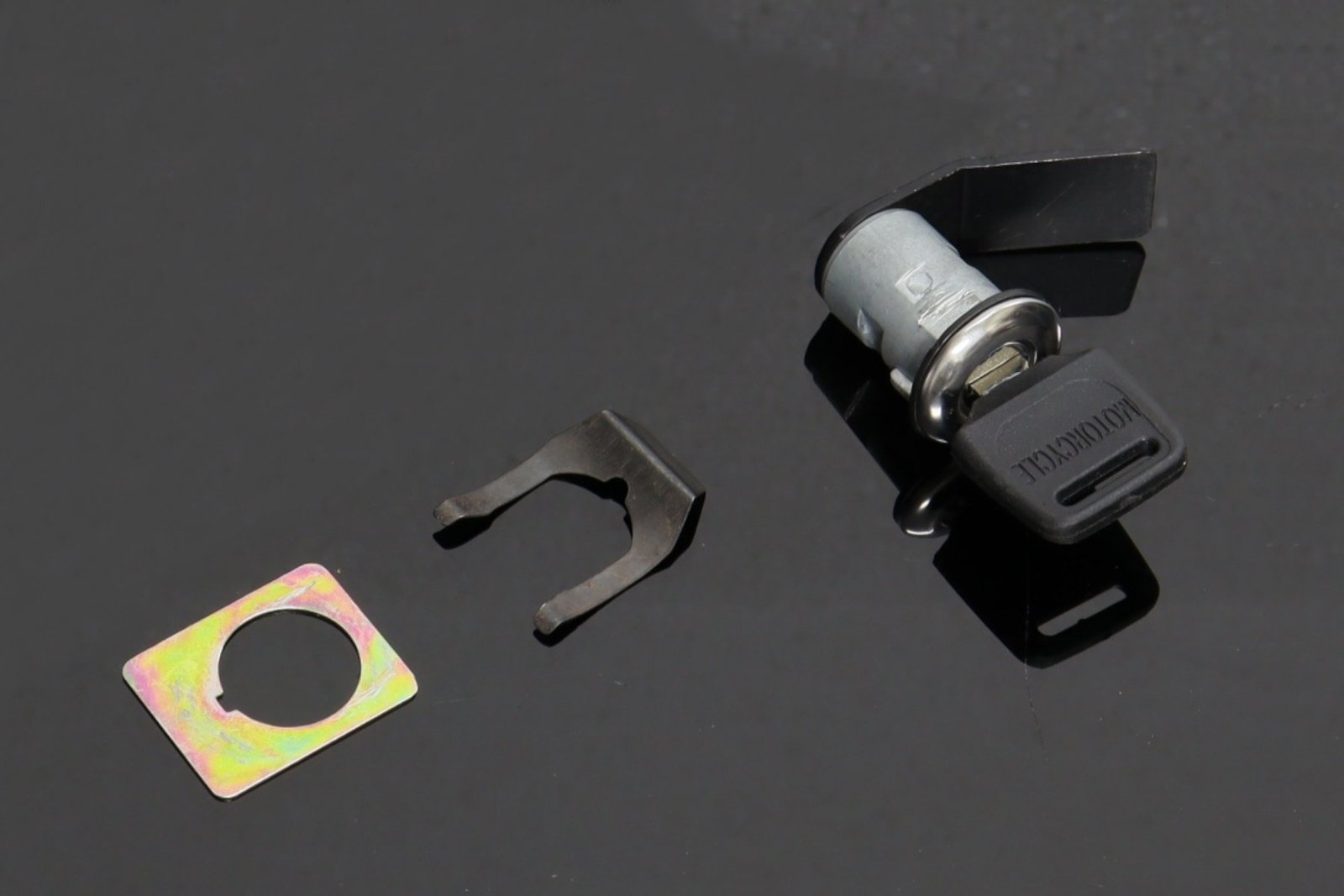 Lock Assy. RC36-2, RC30 Style. - Image 2
