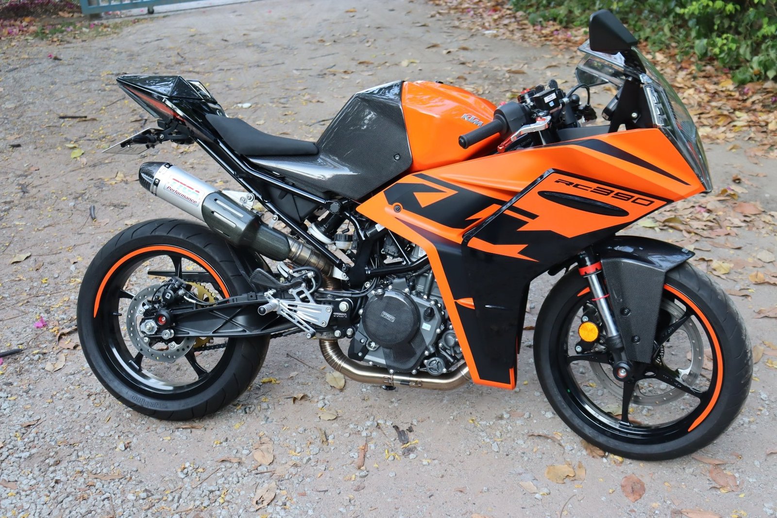 Front Fender, Carbon, KTM RC125, RC200, RC390 - Image 6