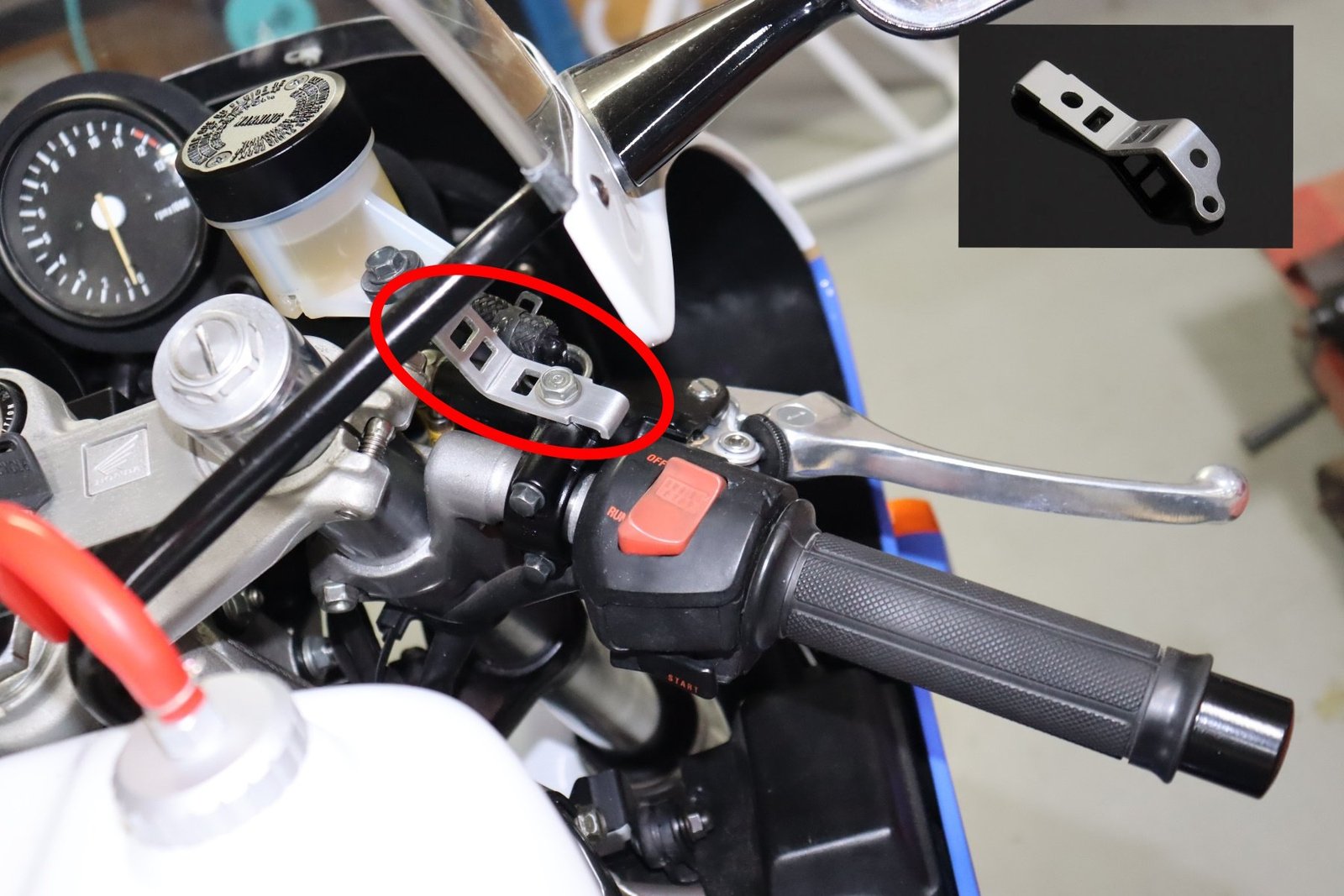 Front Brake Reservoir Stay, RC30 Style - Image 4