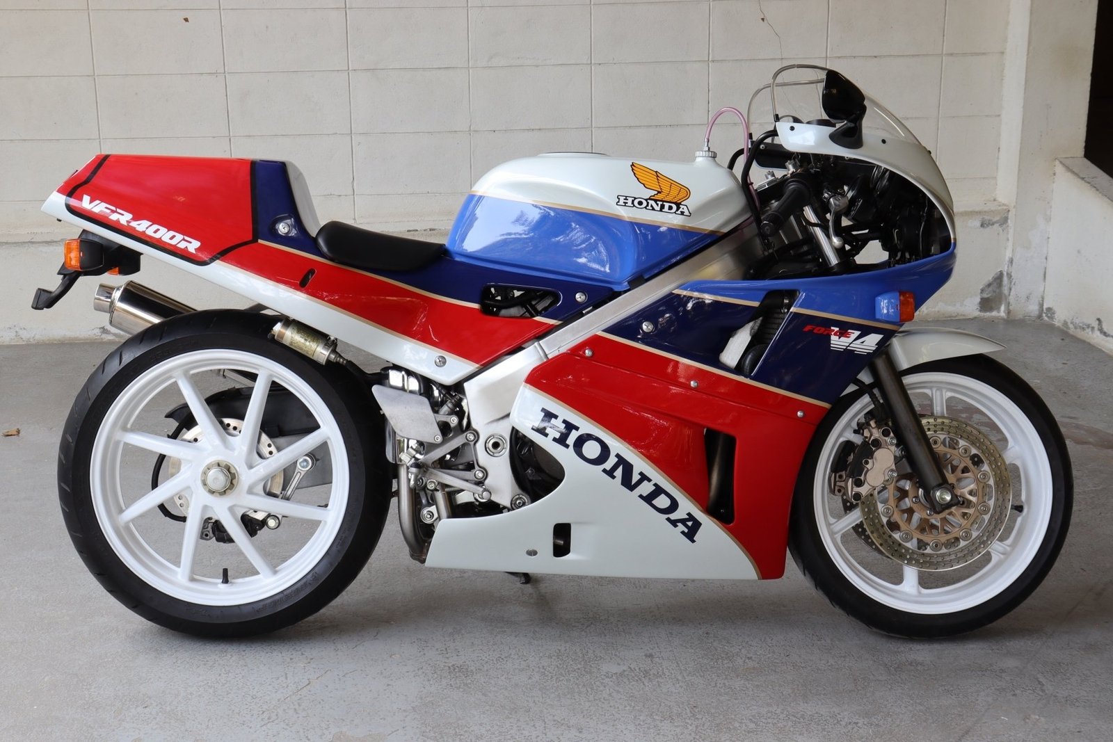 Kit, Complete Body Set with Front Fender, GRP, NC30, RC30 Style, Street, Painted RC30 - Image 19