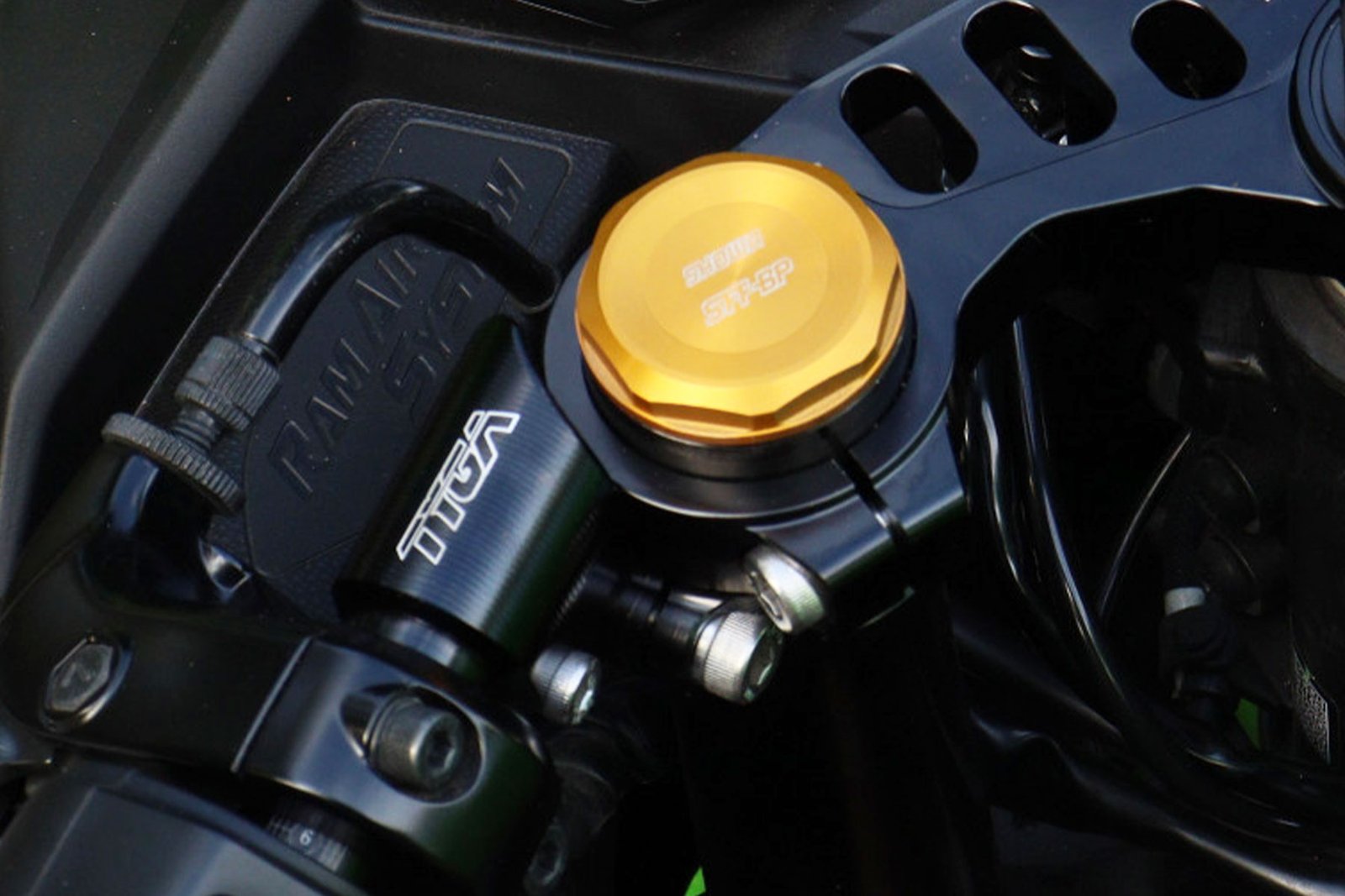 Handlebar Clamp, Left, Hinge Type, Black, Ninja ZX-4R(R) - Image 6